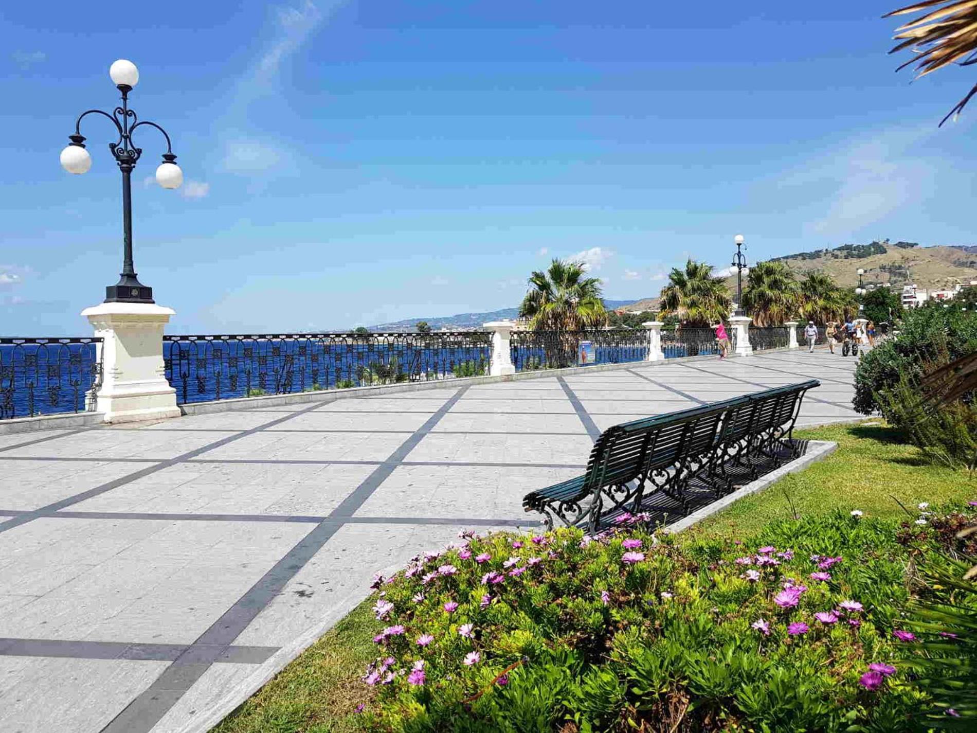 76 Avenue Suites Wi-Fi - Shuttle Reggio di Calabria Ngoại thất bức ảnh